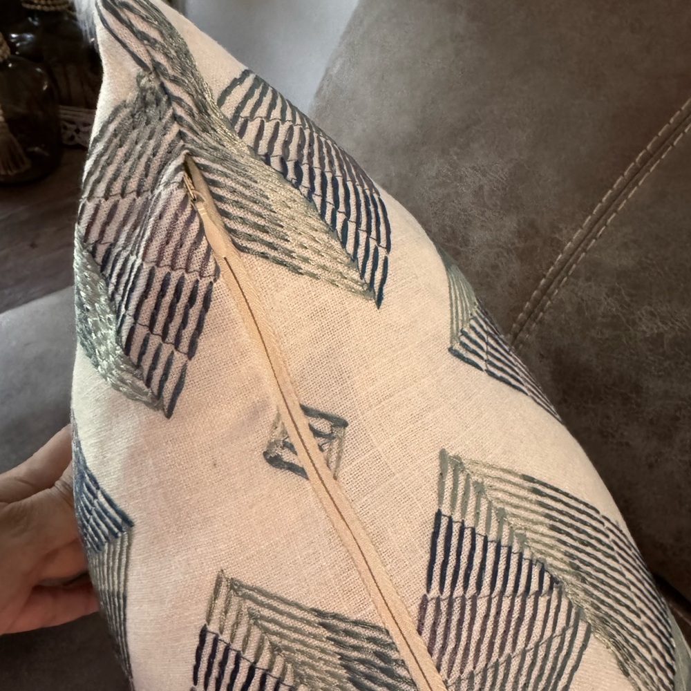 Geometric Pattern Throw Pillow - Picture 6 of 7